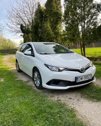 Toyota Auris cena 43500 przebieg: 151026, rok produkcji 2017 z Gościno małe 106